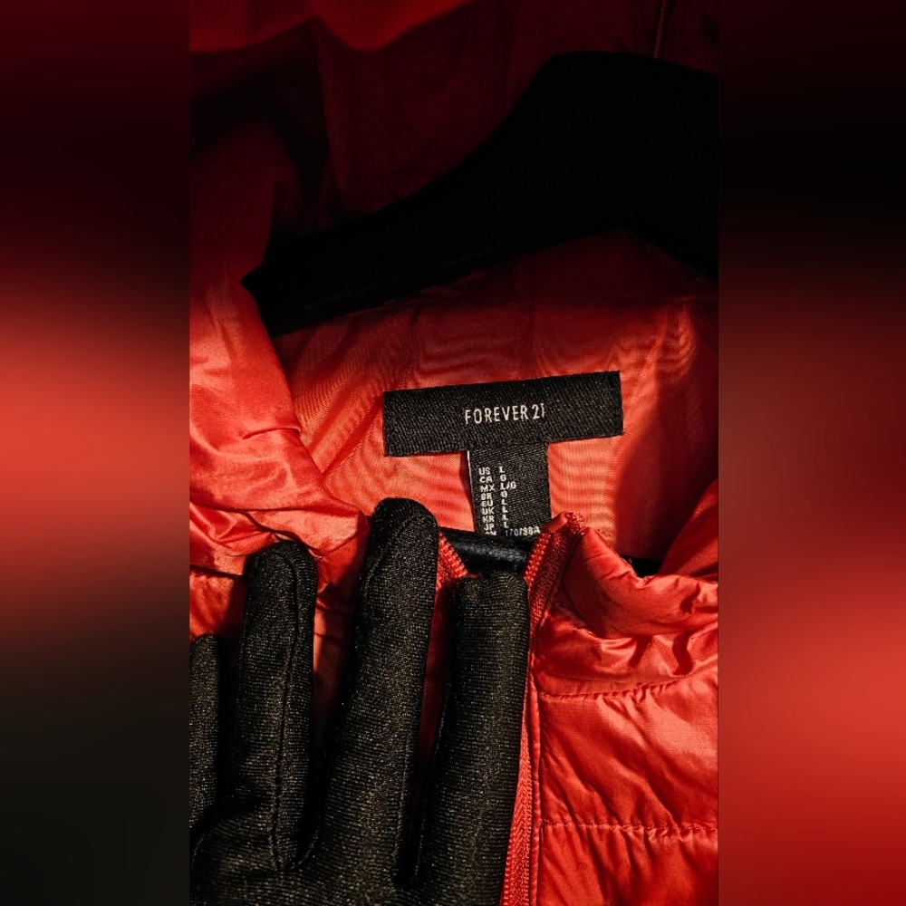 Forever 21 Vibrant Red Puffer Jacket - Picture 3 of 4